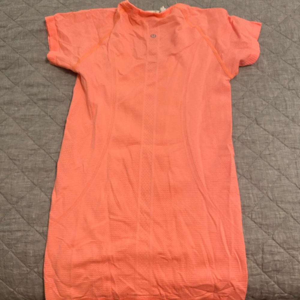 Lululemon shirt